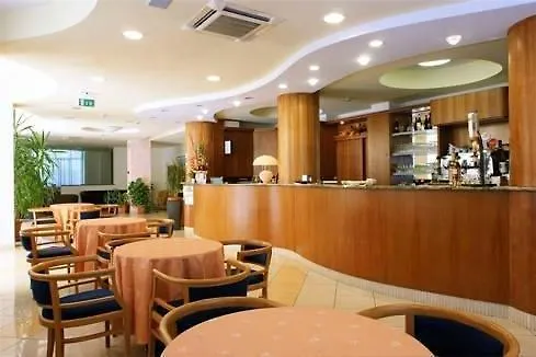 酒店 丽波特酒店 3*