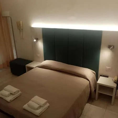Ribot Otel Rimini