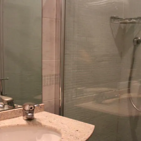 Ribot Otel 3*