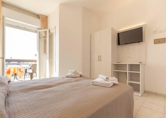 Hotel Ribot 3*